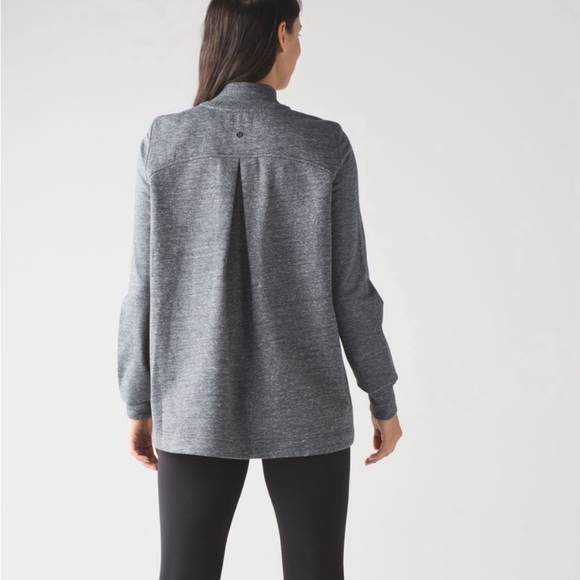 Lululemon Pleat to Street Bomber Coat Gray Pockets Back Pleat Jacket Sz 4 - Picture 4 of 10